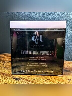 DANESSA MYRICKS BEAUTY Evolution Powder (Pink)